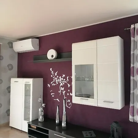 Le Clos Du Montys Vila