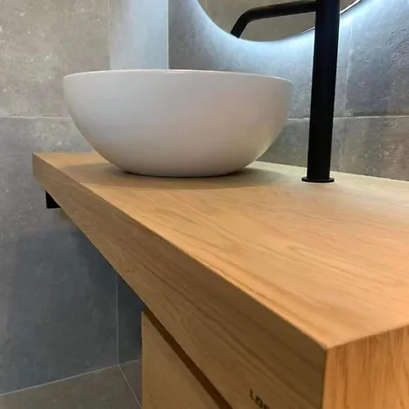 Le Clos Du Montys Vila