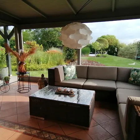 Le Clos Du Montys Villa